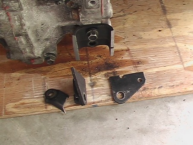 rear_transmission_mount.jpg